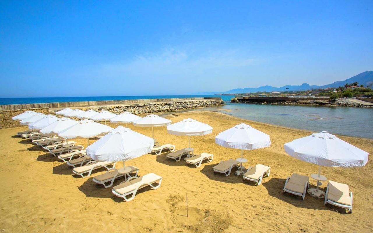 Vuni Palace Luxury Resort & Beach & Casino Kerínia Kültér fotó