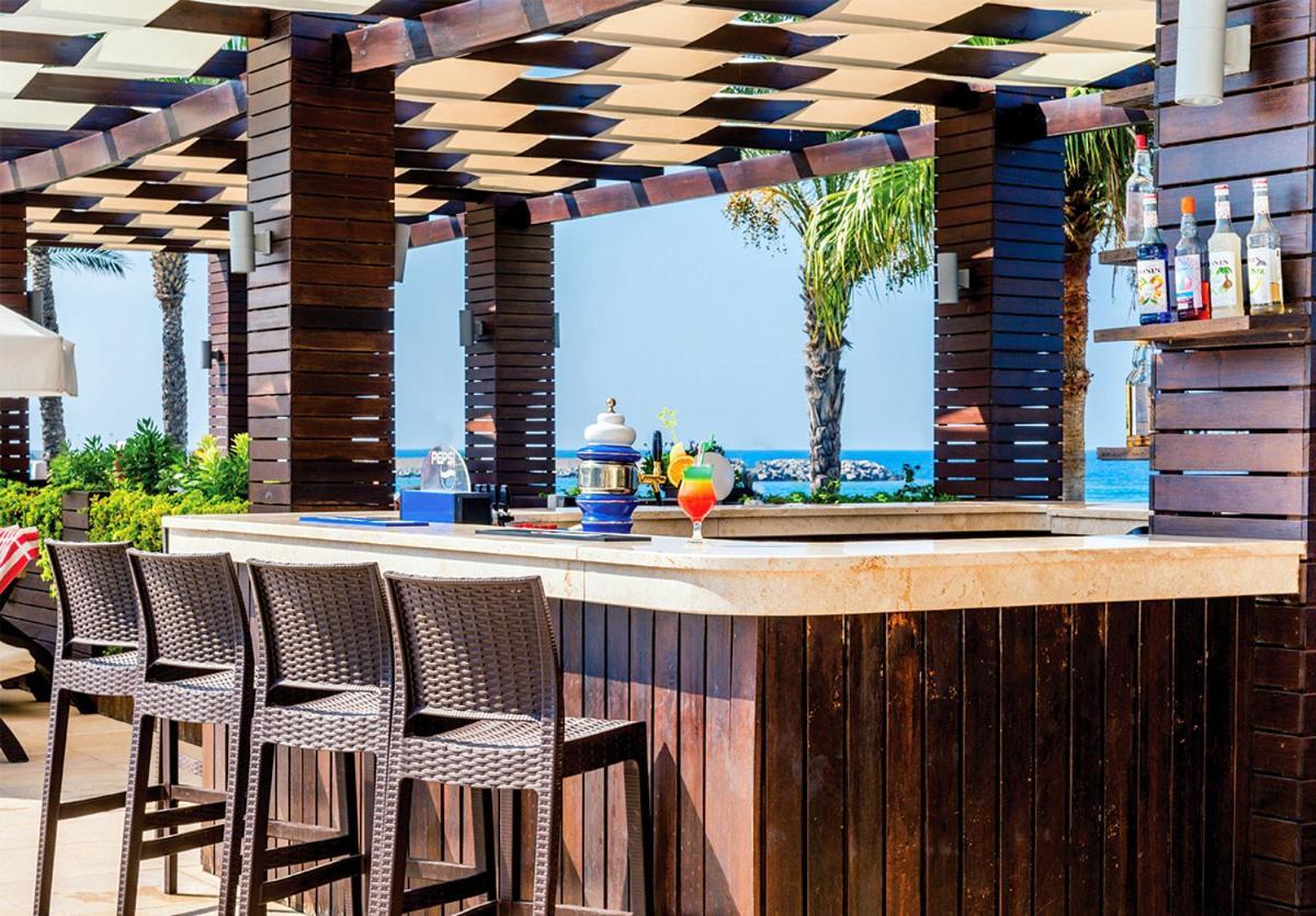 Vuni Palace Luxury Resort & Beach & Casino Kerínia Kültér fotó