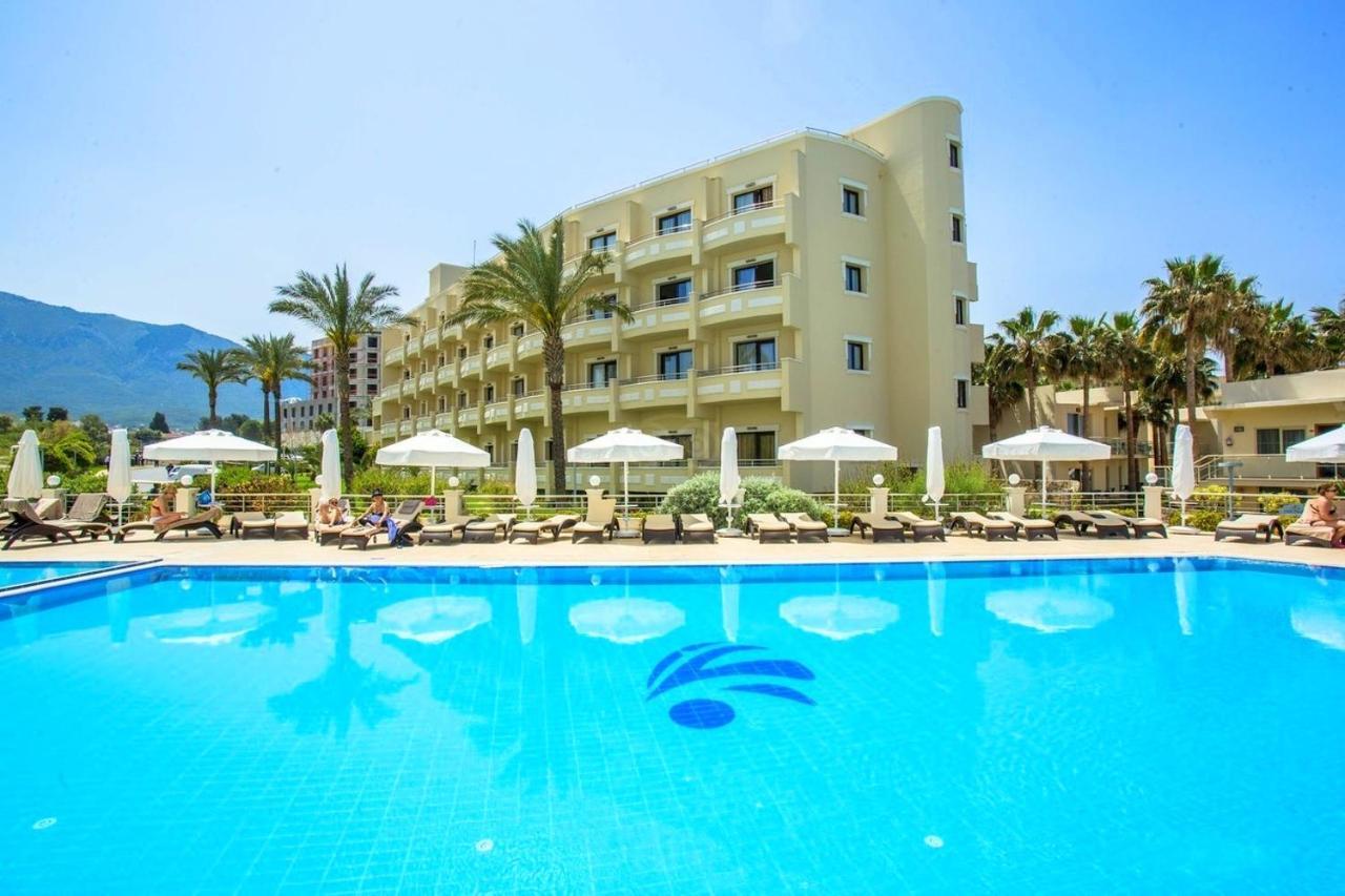 Vuni Palace Luxury Resort & Beach & Casino Kerínia Kültér fotó